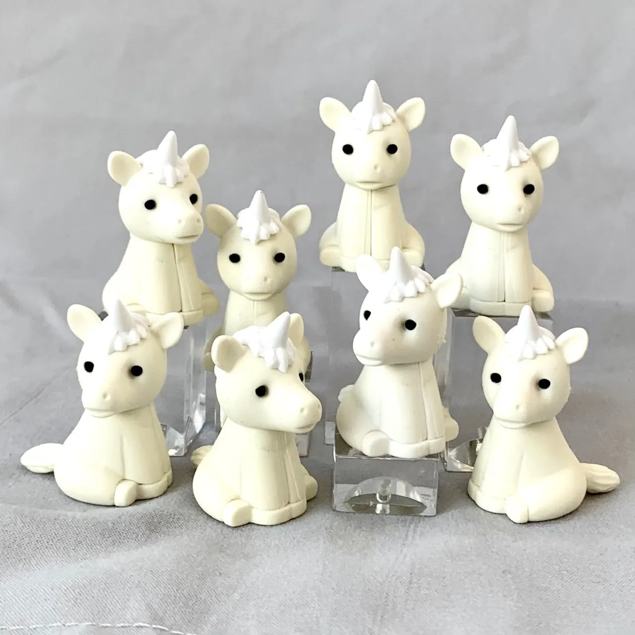 380561 WHITE UNICORN ERASER-30