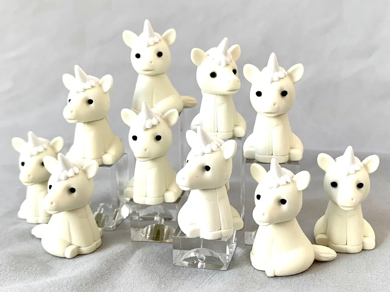 380561 WHITE UNICORN ERASER-30