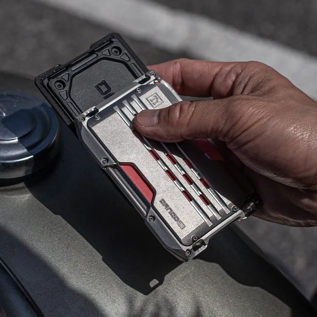 A10 ADAPT™ TITANIUM SINGLE POCKET WALLET