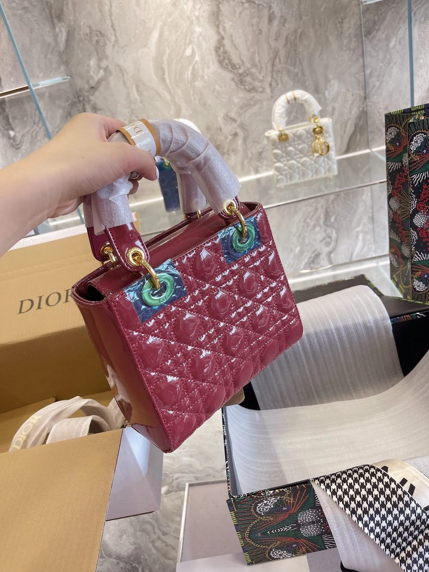 Designer Handbags DR 320