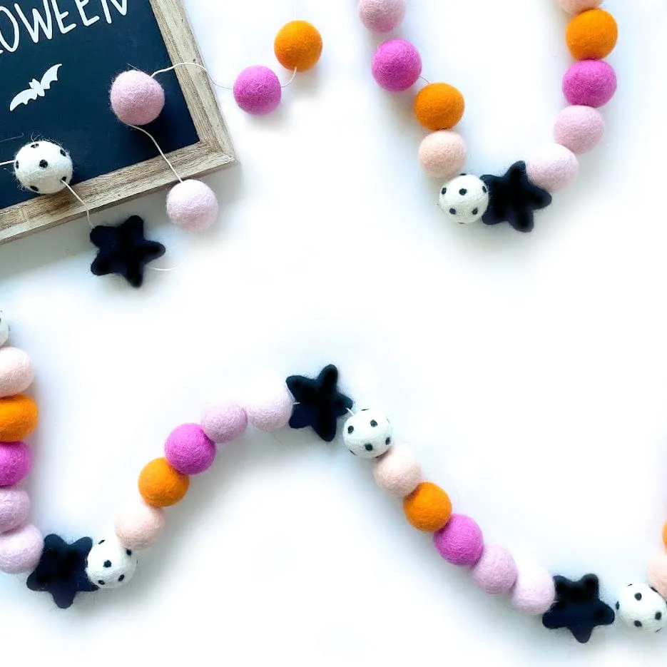 Pink & Spooky - Eco Garland