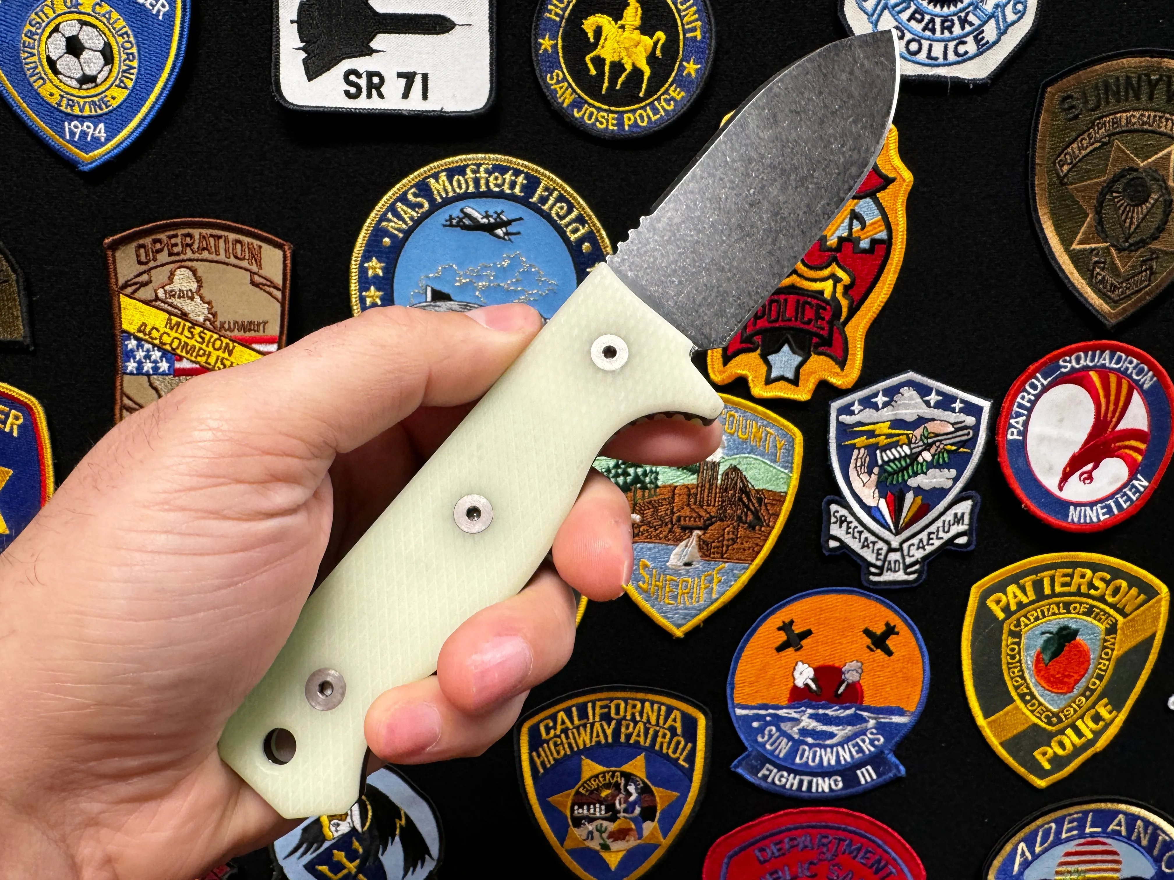 R4A - Ready 4 Action Knife / D2 Fixed Blade ( UGM GLOW Scales ) (( 48 HOUR SALE! ))