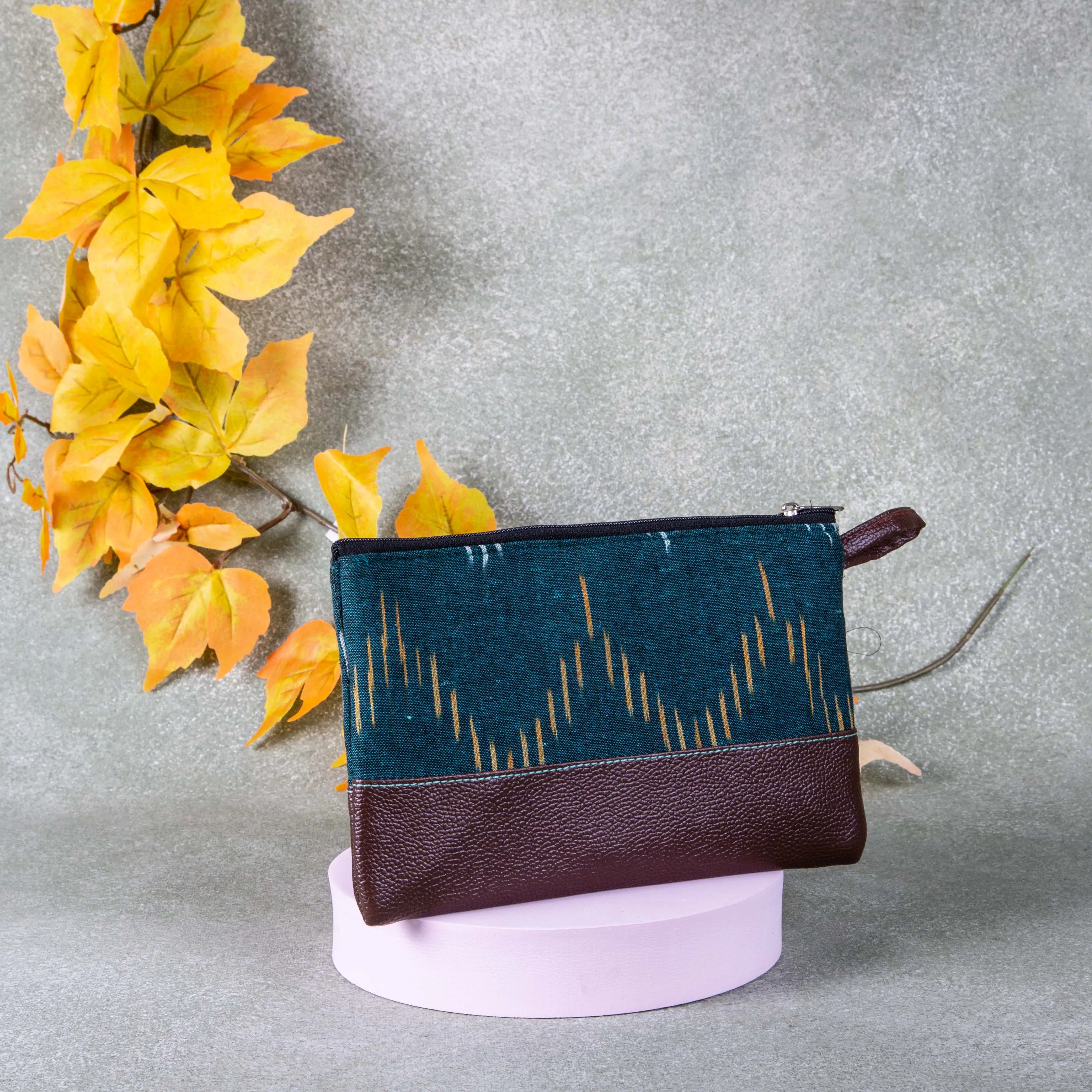 Sarus Crane Classic Purse Dark Green with Mustered Colour.