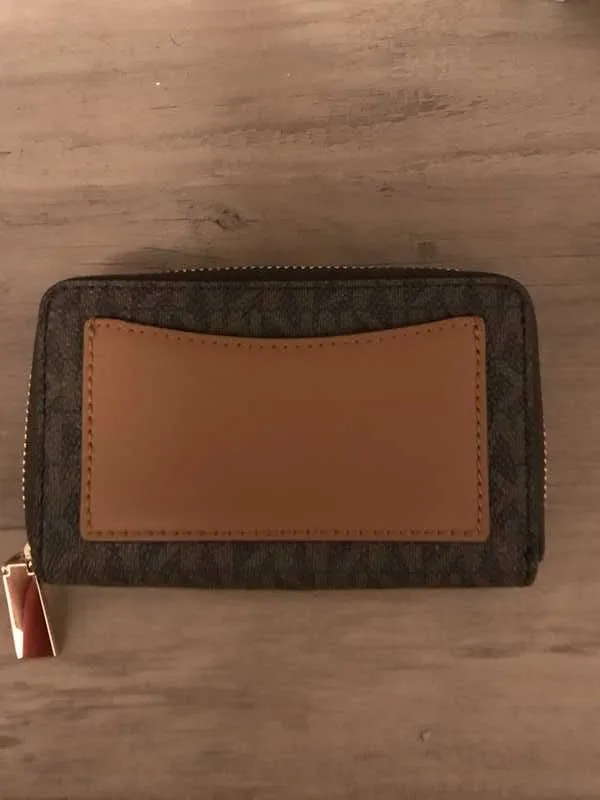 Small Logo and Leather Wallet