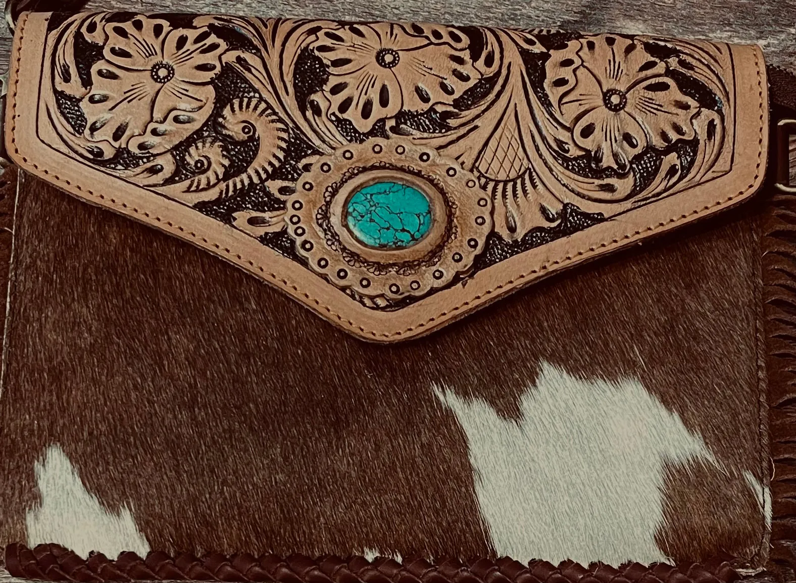 Women's Cowhide Western Floral Tooled Leather Shoulder Purse Handbag